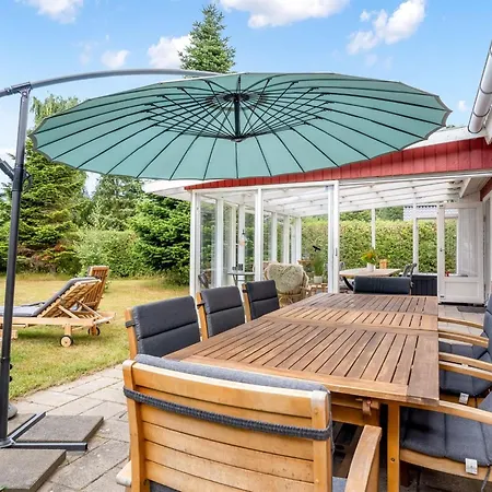 Anina - 300m From The Sea By Interhome Bøtø By